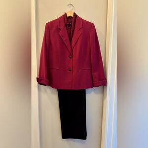 Evan-Picone pant suit w/ coordinating scarf. Size 12.  Color: wine.